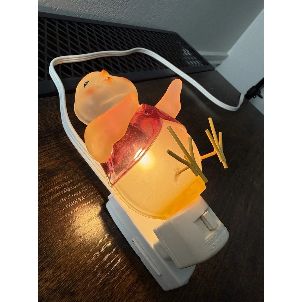 Vintage Chick Night Light Plug In Bird Lamp Red Vest Nursery Kids‎ 120V UL